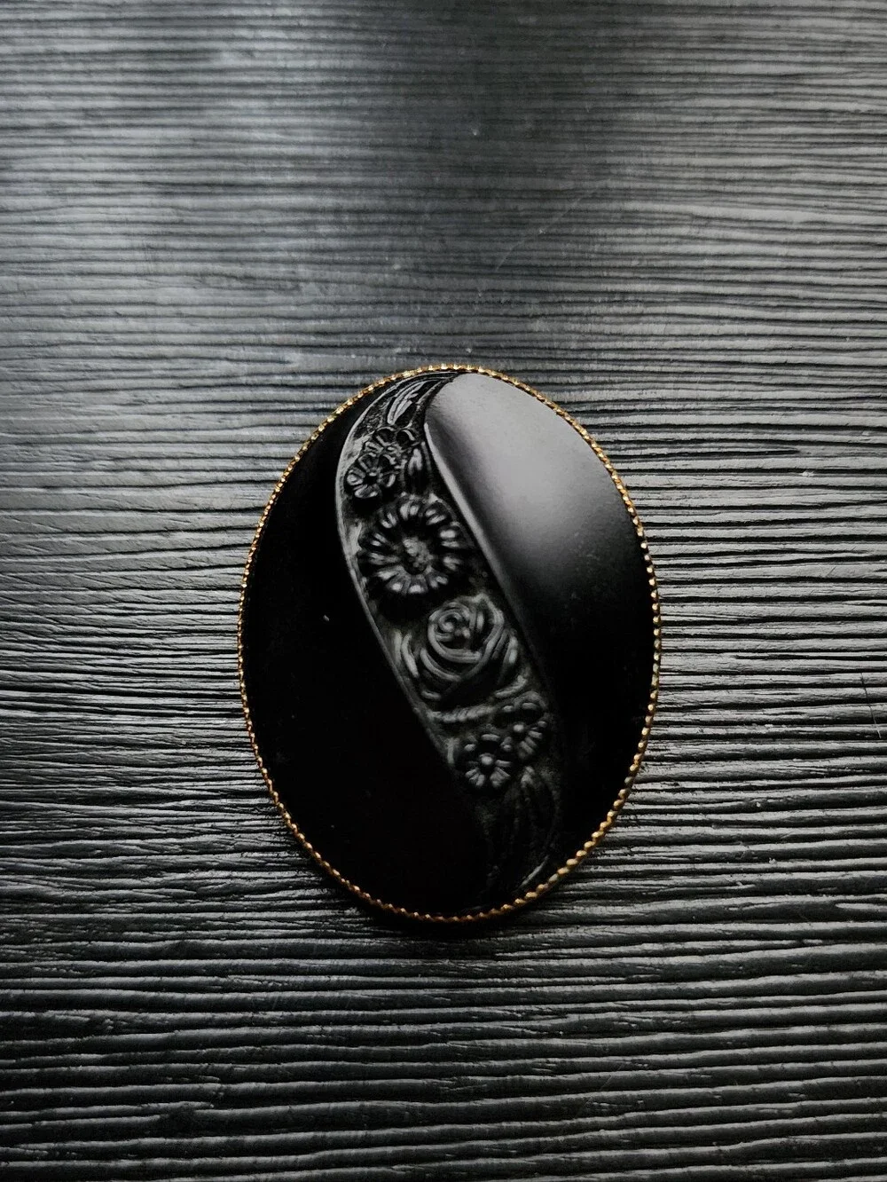 N/A vintage brooch